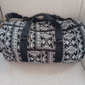 Tribal Print Tapestry, Sone Mountain, Duffke Bag